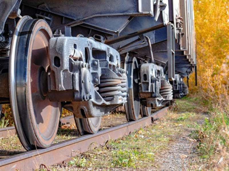 Rail Clips and How Do Trains Stay on the Track